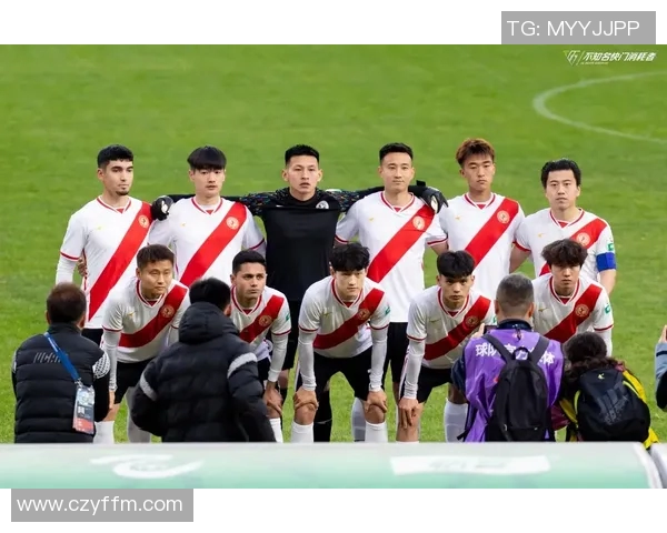 武汉足球队实力变革引发热议球迷期待新赛季表现与未来发展 武汉足球队实力变革引发热议球迷期待新赛季表现与未来发展